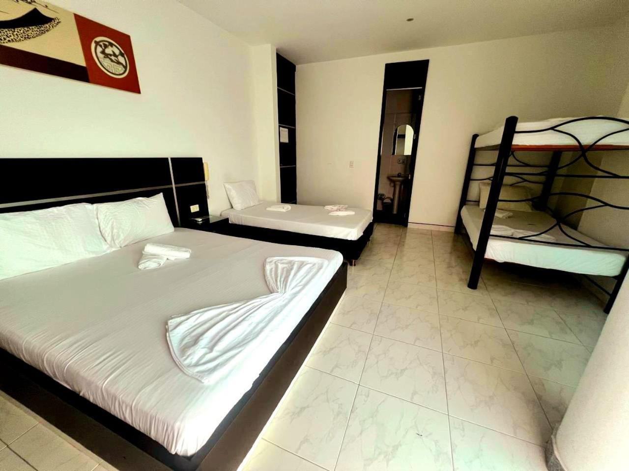 Hotel Suite Royal Melgar Exterior foto